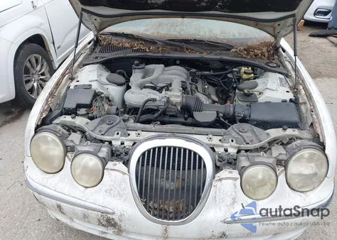 2000 Jaguar S-Type 3.0L V6 from USA, damaged, VIN SAJDA01C9YFL35954
